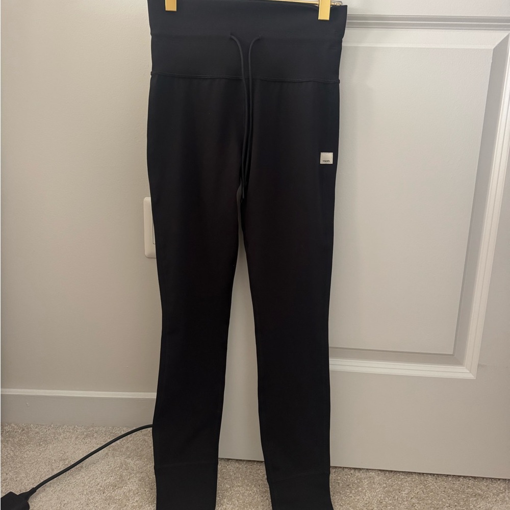Vuori Black High-Waist Drawstring Leggings